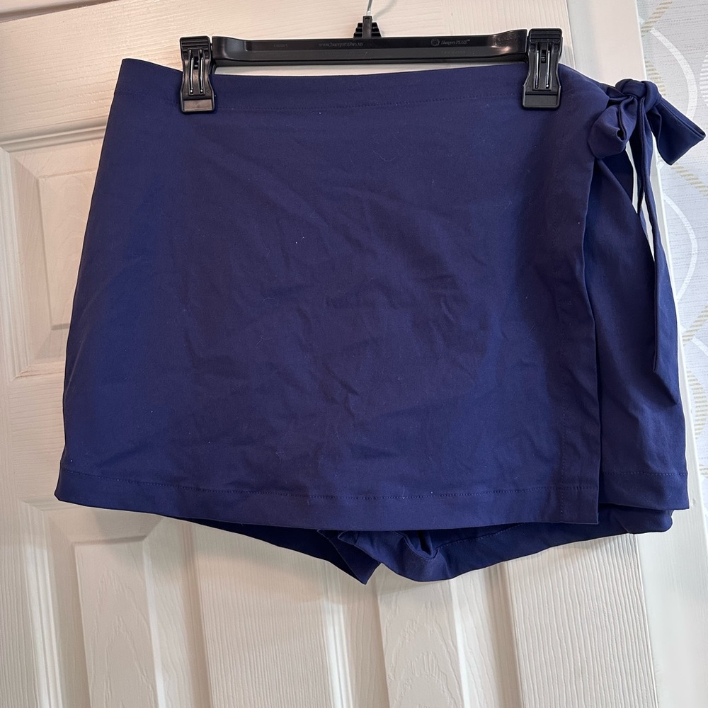 Southern Tide Navy Blue Skort with Side Tie